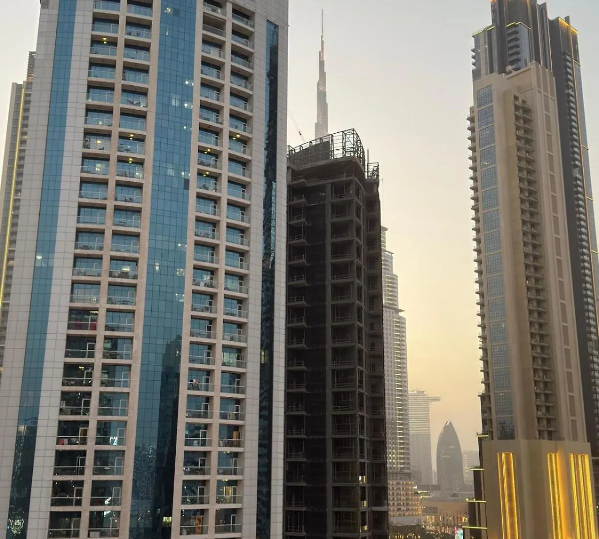 Burj Khalifa View 5 Mins Walk To Dubai Mall