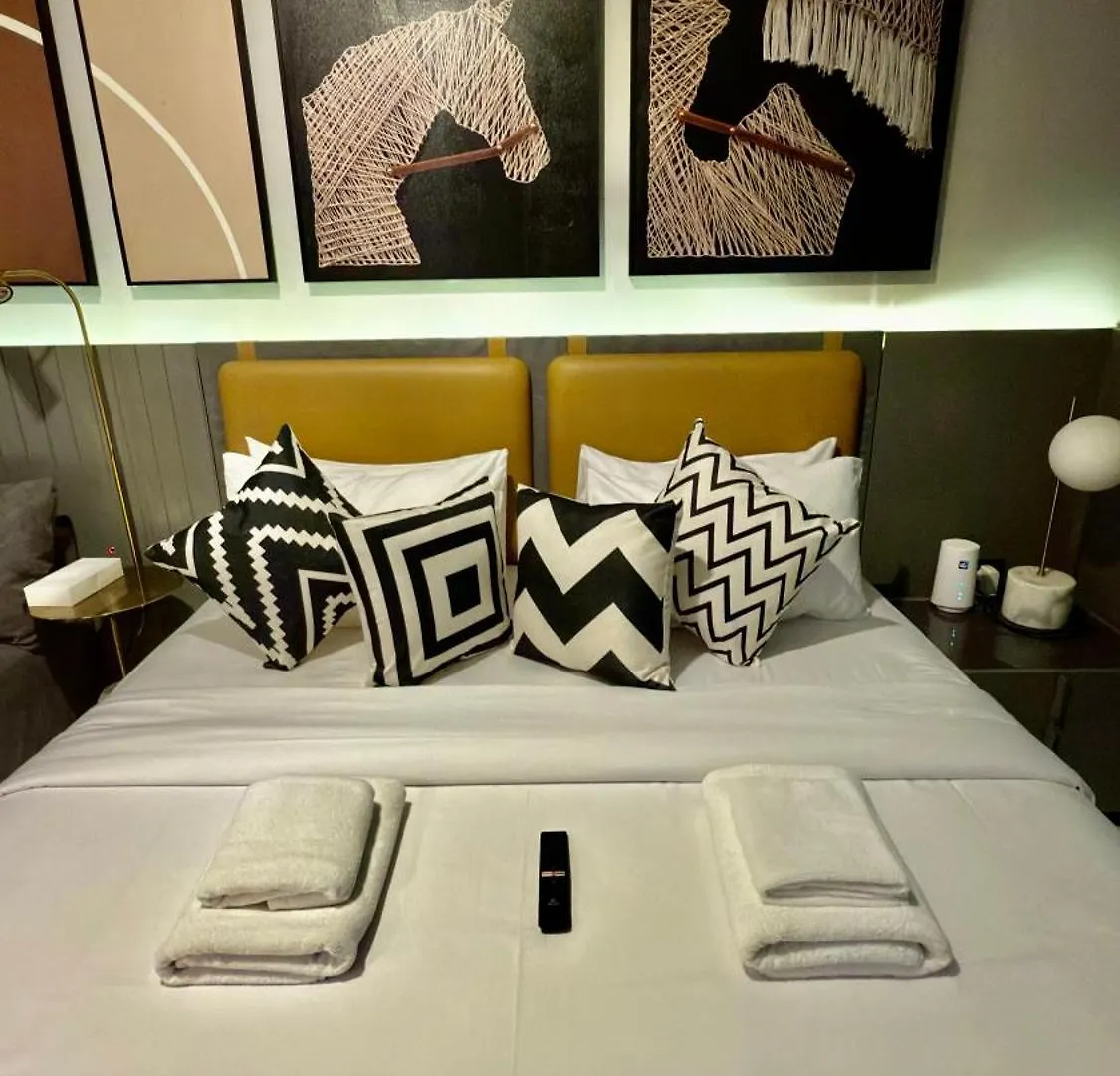 Appartamento Burj Khalifa View 5 Mins Walk To Dubai Mall